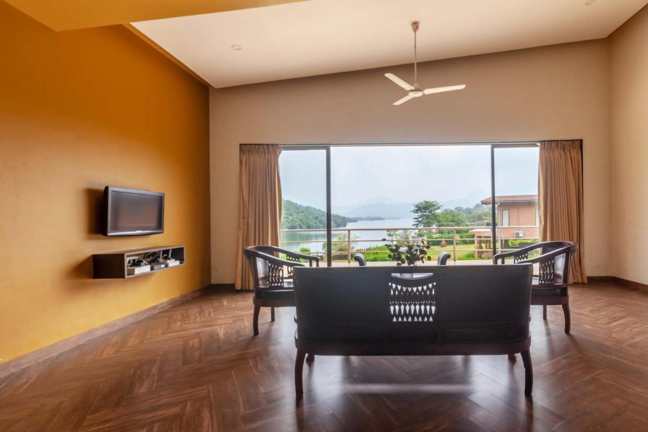 Stayvista'S Shivom Villa 2 - A Serene Escape With Views Of The Valley And Lake Lonavala Exteriér fotografie
