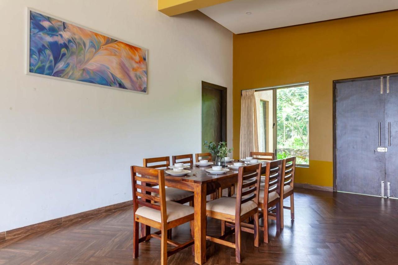 Stayvista'S Shivom Villa 2 - A Serene Escape With Views Of The Valley And Lake Lonavala Exteriér fotografie