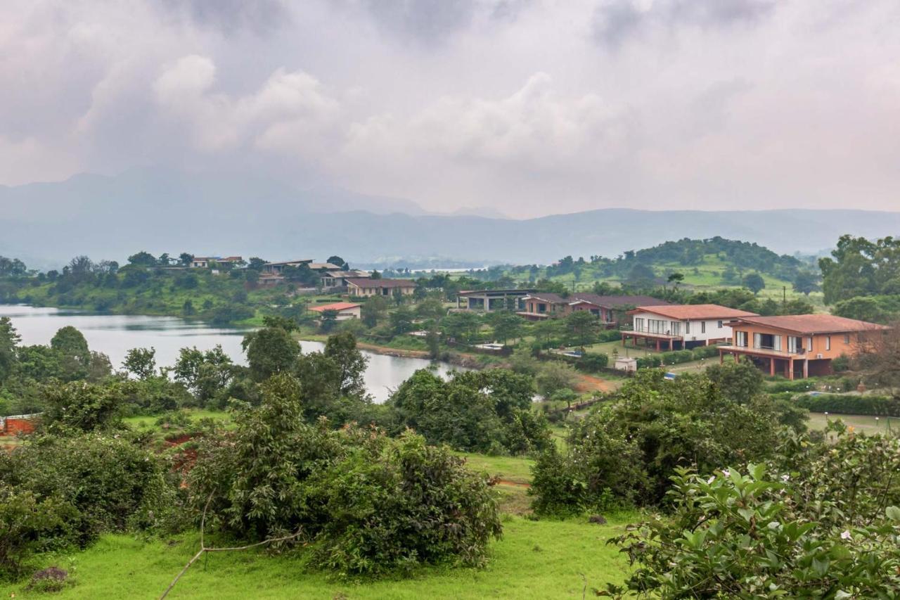 Stayvista'S Shivom Villa 2 - A Serene Escape With Views Of The Valley And Lake Lonavala Exteriér fotografie