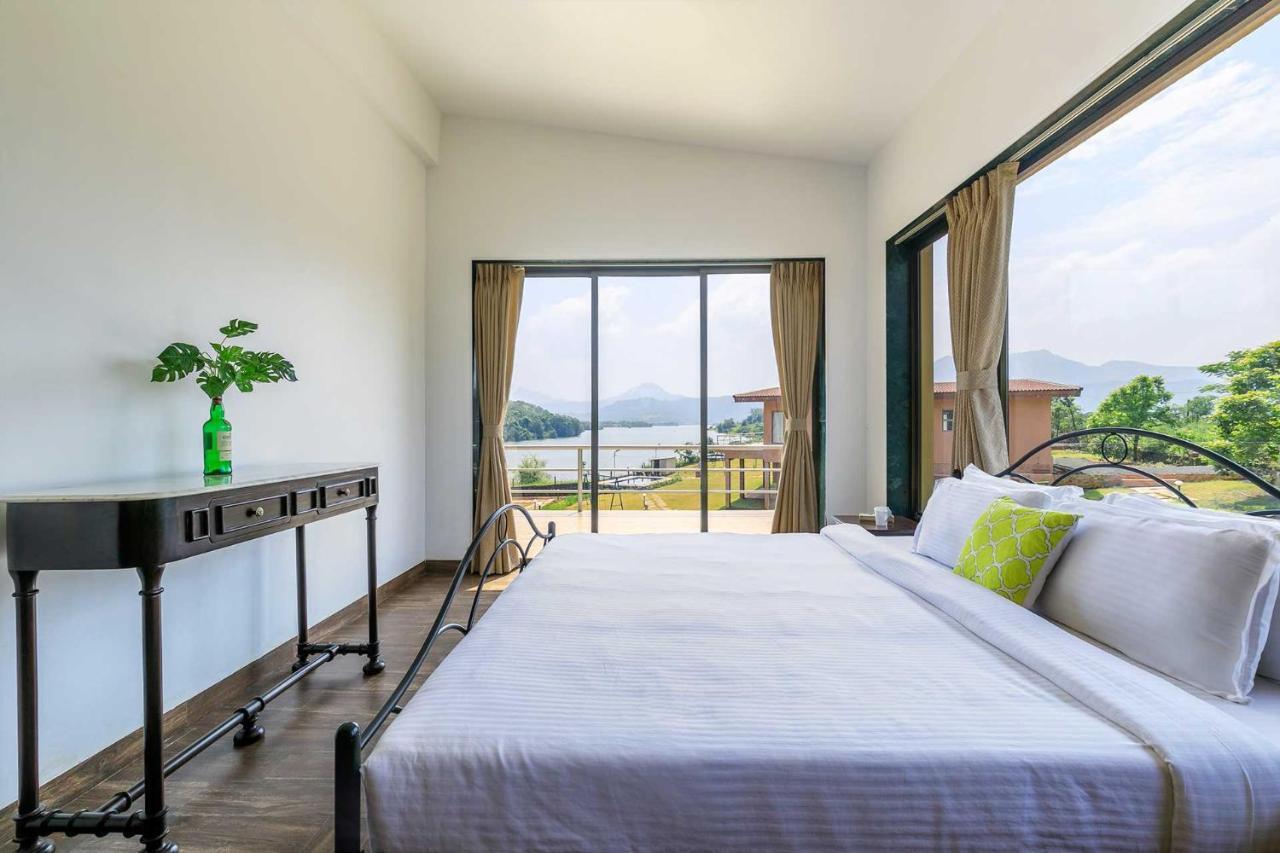 Stayvista'S Shivom Villa 2 - A Serene Escape With Views Of The Valley And Lake Lonavala Exteriér fotografie